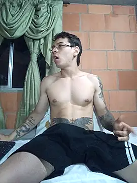 Snapshot of Killua_Zoldyck420 chatting on November 26, 11:39 pm Killua Zoldyck420 online show from November 26, 11:39 pm