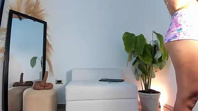 Noami Rose online show from September 8, 11:26 pm