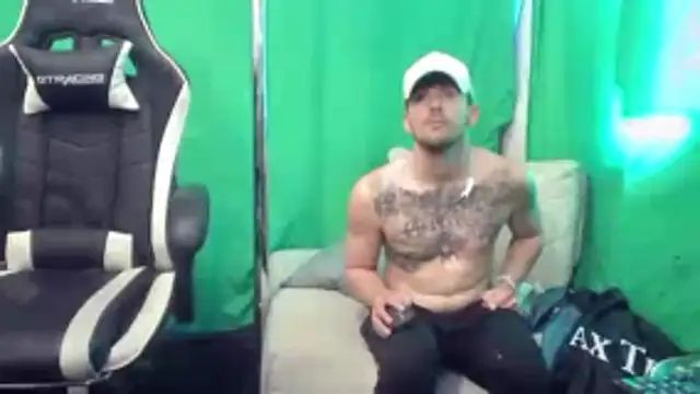 Snapshot of Robbin_Bnks chatting on November 18, 2:54 pm Robbin Bnks online show from November 18, 2:54 pm