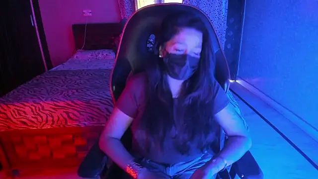 ShylaGill online show from October 31, 8:59 am