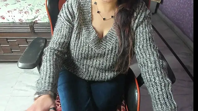 ShylaGill online show from December 17, 3:29 pm