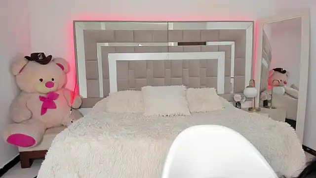 Natti london online show from September 14, 2:49 pm