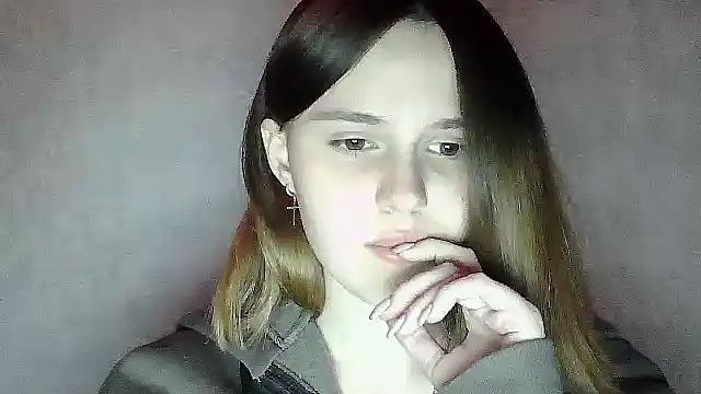 SweetLoraa online show from October 22, 2:45 am