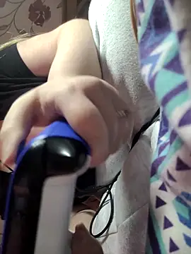 Snapshot of itsCuteTits chatting on November 9, 12:47 pm itsCuteTits online show from November 9, 12:47 pm