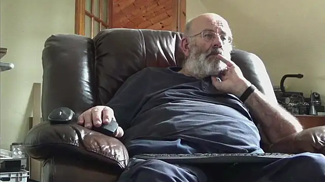 janzer13 online show from September 18, 12:51 pm