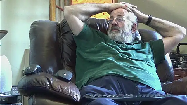 janzer13 online show from October 19, 1:12 pm