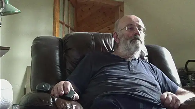 janzer13 online show from October 20, 1:44 pm