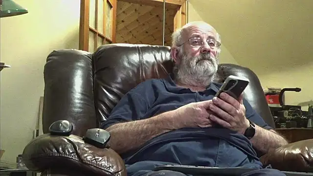 janzer13 online show from November 17, 7:08 pm