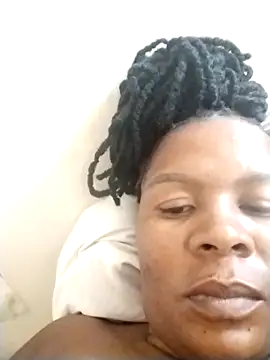 Snapshot of _bev chatting on February 24, 11:19 am bev online show from February 24, 11:19 am