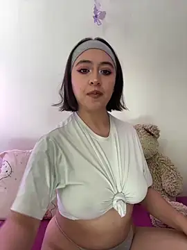 Snapshot of Sweet_Agata1 chatting on December 1, 2:11 pm Sweet Agata1 online show from December 1, 2:11 pm