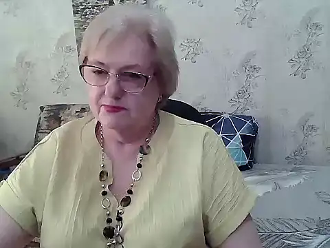 Renata62011 online show from June 12, 12:26 pm