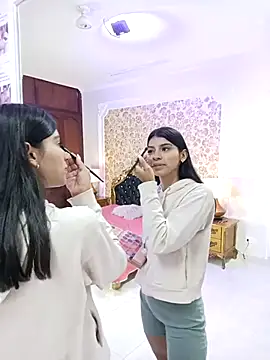 Lola Pierce online show from September 19, 11:33 am