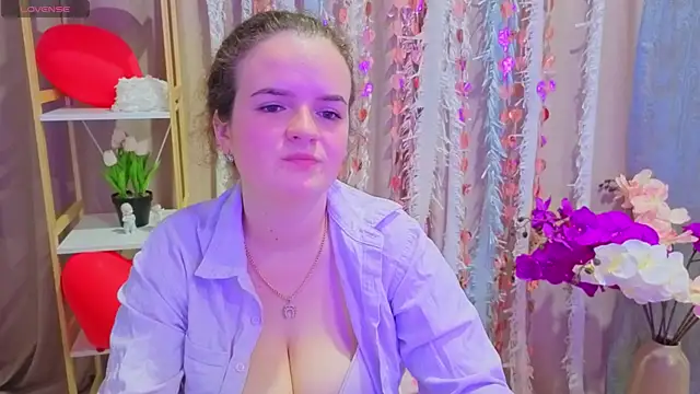 Luisa Rosee online show from February 17, 6:36 pm