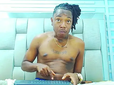 Snapshot of Black_Fire10 chatting on December 18, 5:52 pm Black Fire10 online show from December 18, 5:52 pm