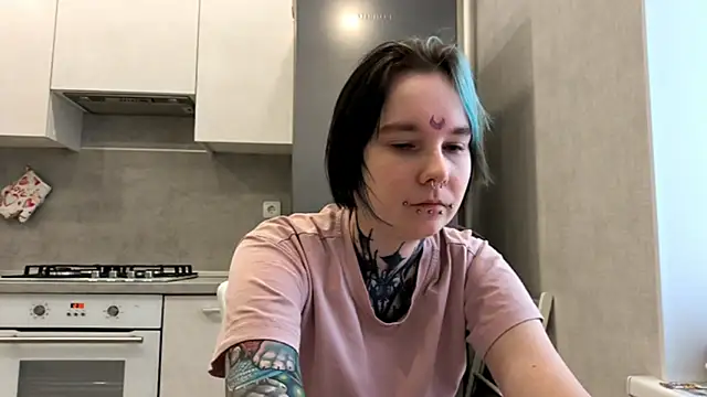 HighelikeGirl online show from March 2, 7:15 am