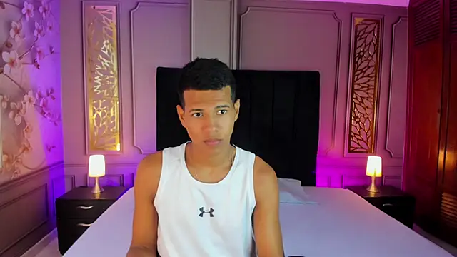 Snapshot of KingStark_ chatting on October 23, 11:20 am KingStark online show from October 23, 11:20 am