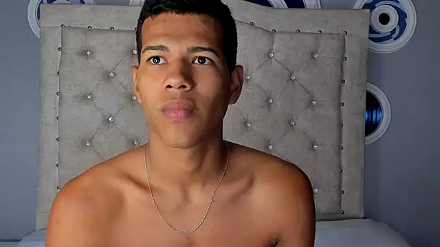 Snapshot of KingStark_ chatting on October 29, 11:34 am KingStark online show from October 29, 11:34 am