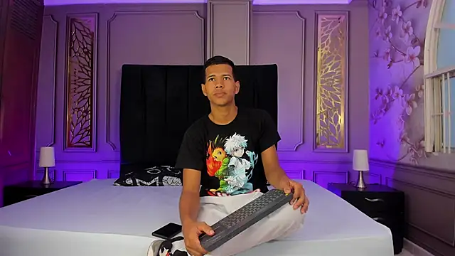 Snapshot of KingStark_ chatting on November 13, 11:20 am KingStark online show from November 13, 11:20 am