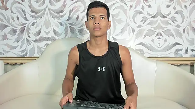 Snapshot of KingStark_ chatting on November 18, 2:43 pm KingStark online show from November 18, 2:43 pm