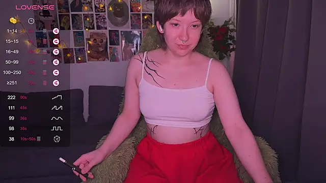 jooycetreier online show from November 26, 7:31 am