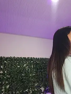 Snapshot of BellaRoux1 chatting on February 26, 11:53 am BellaRoux1 online show from February 26, 11:53 am