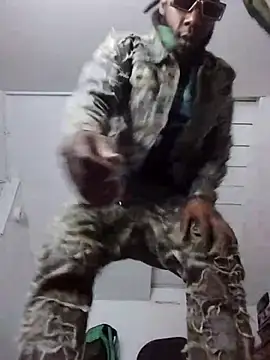 SliCOnG0 online show from April 11, 9:13 am