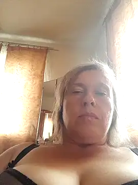 Snapshot of Catherine372311 chatting on September 9, 10:59 am Catherine372311 online show from September 9, 10:59 am