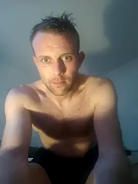 SexSavrem06 online show from November 13, 9:03 pm