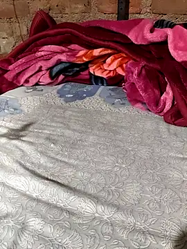 POOJACOUPLE online show from December 21, 6:59 pm