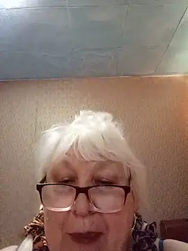 Alexia64231 online show from June 22, 2:57 am