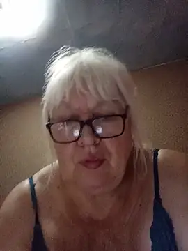 Alexia64231 online show from July 13, 4:32 pm