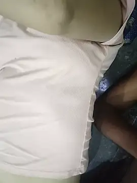 Bhabi-Hot0 online show from June 27, 10:37 pm