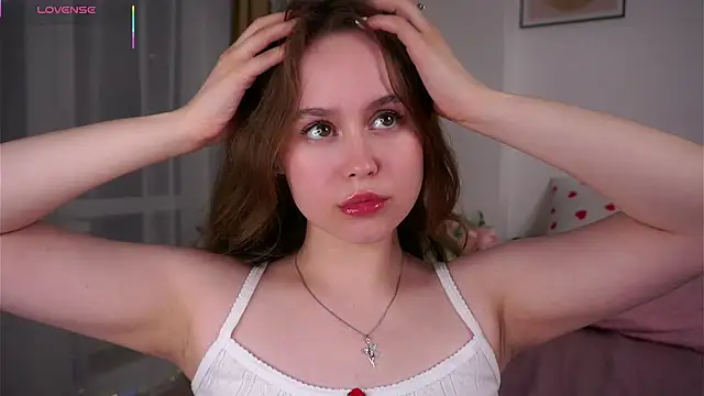SusannaScholler online show from May 27, 10:40 pm
