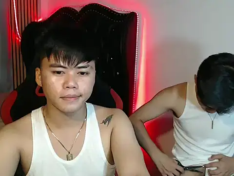 hot emman online show from January 7, 1:46 pm