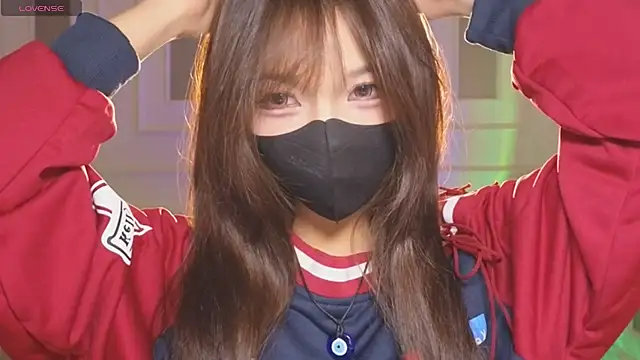      Panda      online show from March 1, 5:15 pm