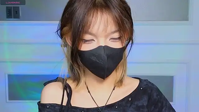      Panda      online show from April 7, 6:52 pm