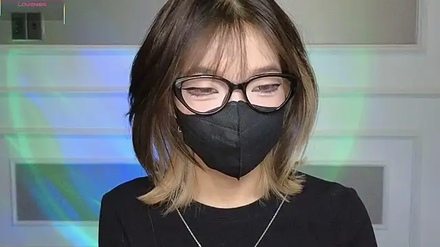      Panda      online show from April 12, 9:42 pm