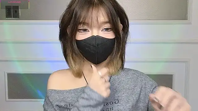      Panda      online show from April 13, 10:37 pm