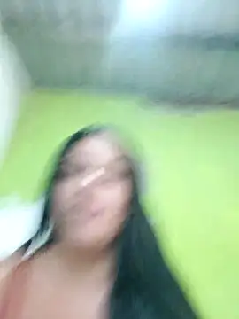 biancaalvess online show from April 15, 6:37 pm