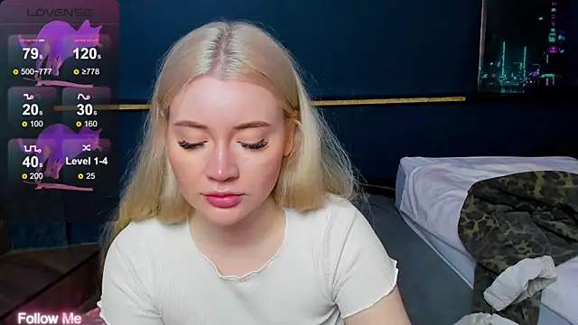 Lillie Berry online show from March 28, 4:34 am