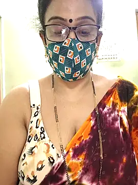 Snapshot of sweet-lotus chatting on December 23, 5:16 am sweet-lotus online show from December 23, 5:16 am