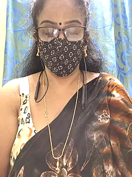 Snapshot of sweet-lotus chatting on February 1, 1:04 am sweet-lotus online show from February 1, 1:04 am