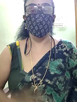 Snapshot of sweet-lotus chatting on February 3, 6:40 am sweet-lotus online show from February 3, 6:40 am