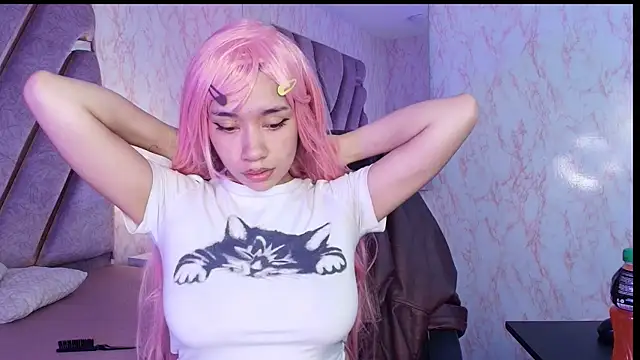 Snapshot of redd_pandaa chatting on June 7, 3:32 am redd pandaa online show from June 7, 3:32 am