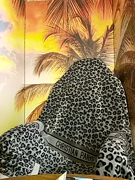 Miss tits2025 online show from March 5, 11:56 pm