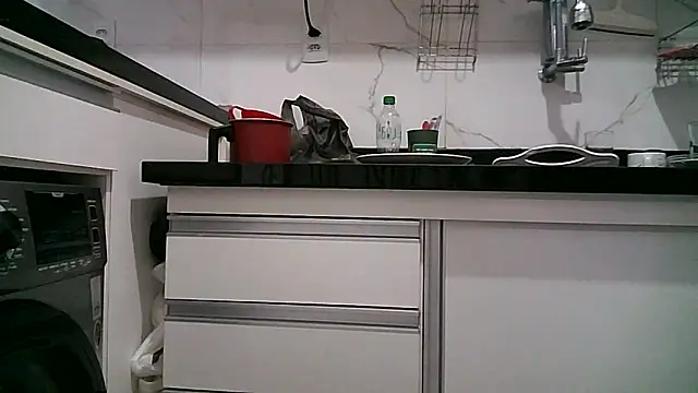 Snapshot of misticamey chatting on November 7, 5:24 pm misticamey online show from November 7, 5:24 pm