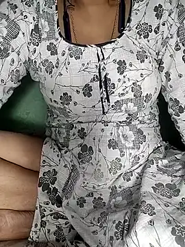 Hotty-Monaa online show from November 13, 5:23 pm