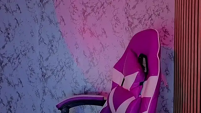 Snapshot of BabyLanck chatting on October 30, 12:56 am BabyLanck online show from October 30, 12:56 am