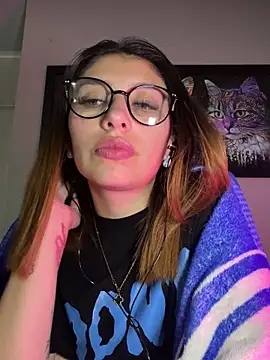 Snapshot of AriaBliss- chatting on October 14, 8:48 am AriaBliss- online show from October 14, 8:48 am