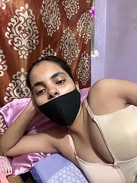 Snapshot of Sandhya_77 chatting on May 27, 5:48 am Sandhya 77 online show from May 27, 5:48 am